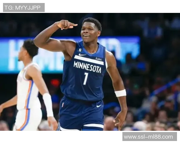 爱德华兹作为球队核心在关键时刻应勇于承担责任不可消失