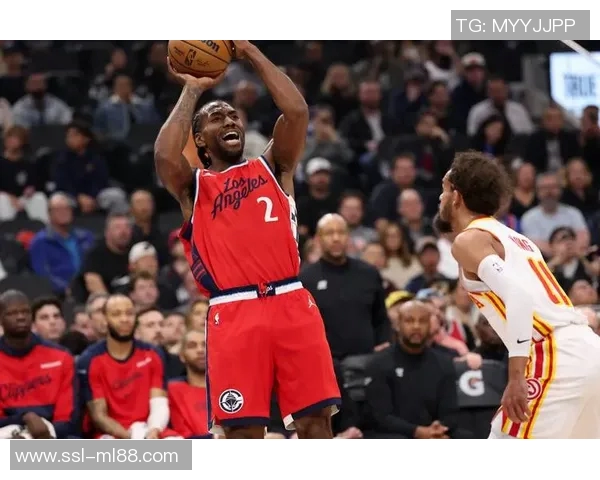 快船新赛季再度启航小卡带领队伍迎接挑战与希望